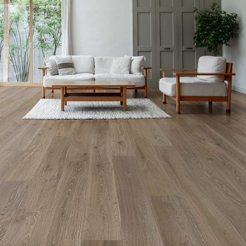 Xulon Westview-Tavern-9/16" European White Oak 3mm Veneer 7.5" wide Engineered Hardwood Flooring-Room Scene